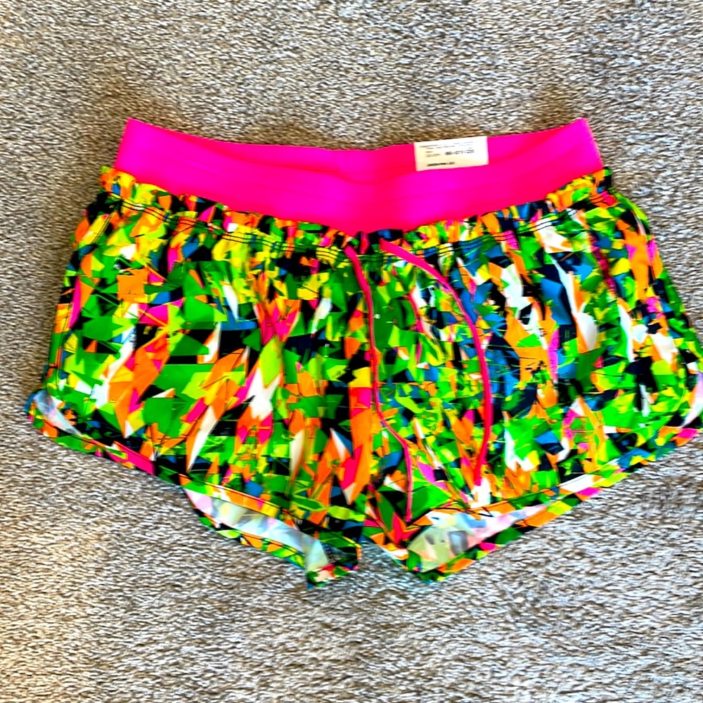 🌸2/$30 NWT Neon Geometric Running Shorts